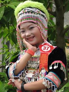 Tam dai gia gan truyen cuoi dan gian