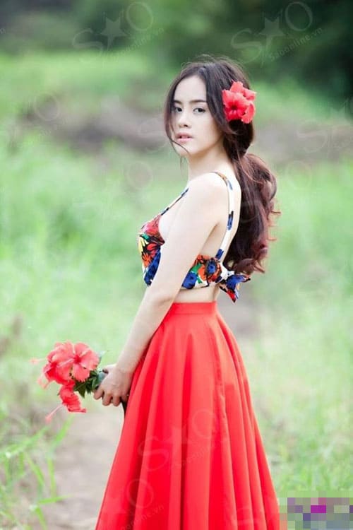 Ngam hinh anh moi nhat cua Ba Tung Huyen Anh hinh 6