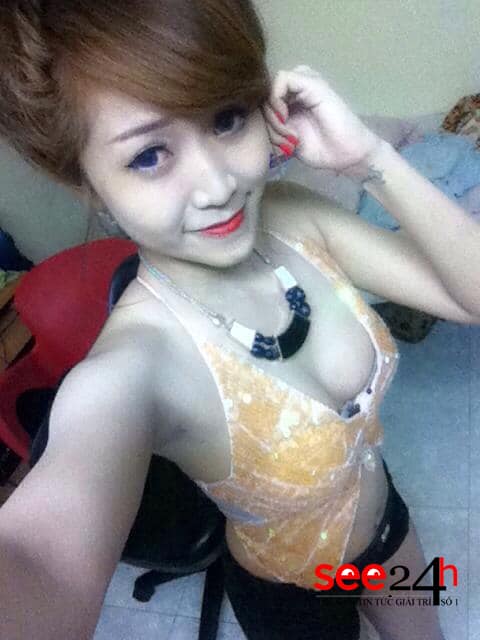 Ngam mot loat gai viet khoe nguc khung bo o Viet Nam hinh 11