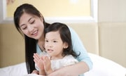 Tam su con gai lien tuc hoi 'Sao con khong co bo'