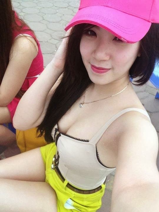 Truyen 18+ Nang tho hon hen va ren tung con